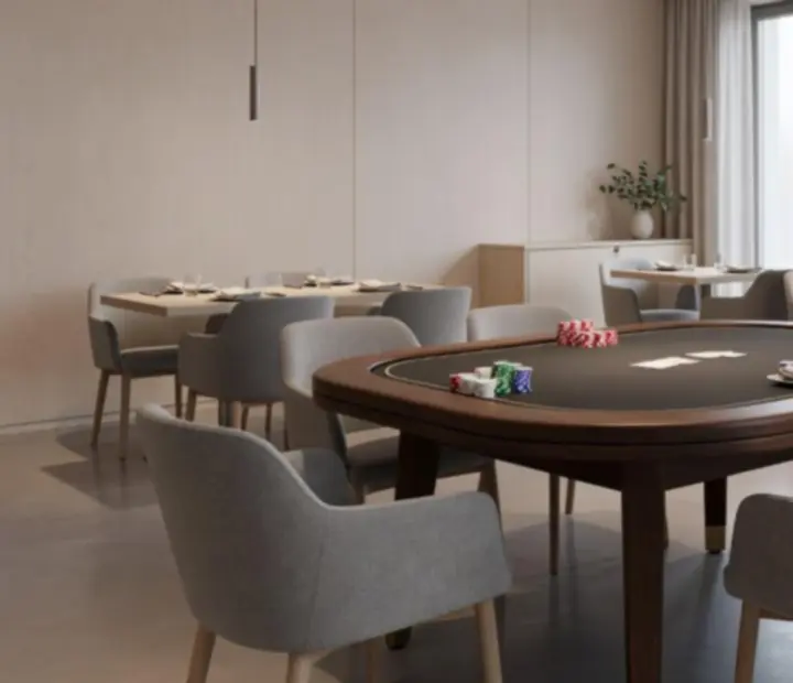 Elegancka sala restauracyjna przygotowana pod pokerowy event